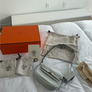 Hermès Light Gray Leather Bag